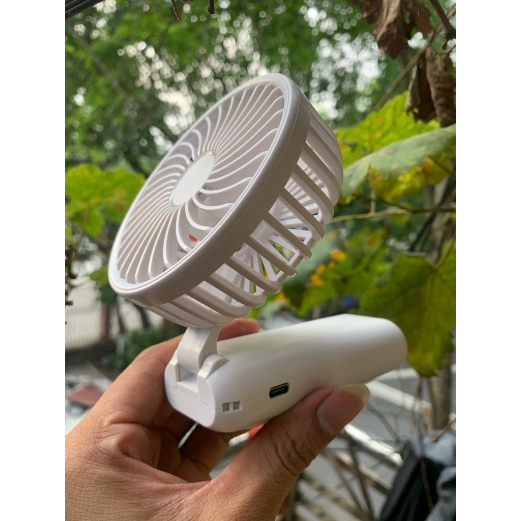 Quạt M2 siêu mạnh khủng khiếp , dung lượng pin 4000mah , động cơ phản lực, gập để bàn tiện lợi | BigBuy360 - bigbuy360.vn