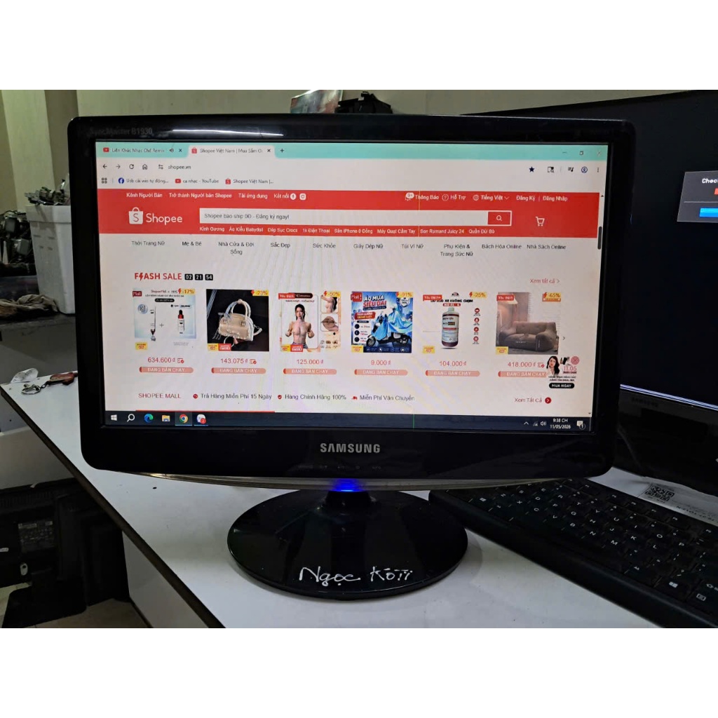 màn hình máy tính samsung 19,3 inch - Model: B1930N - đã qua sử dụng - (có 1 kẻ chỉ dọc) - bán thanh