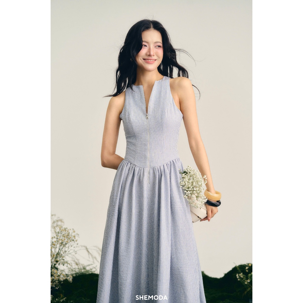 Váy Maxi Nữ Sát Nách Kẻ Xanh Mát Dịu SHEMODA ZIPPY DRESS Chất Liệu Cao Cấp Thanh Lịch | BigBuy360 - bigbuy360.vn