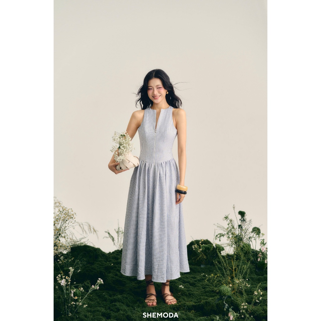 Váy Maxi Nữ Sát Nách Kẻ Xanh Mát Dịu SHEMODA ZIPPY DRESS Chất Liệu Cao Cấp Thanh Lịch | BigBuy360 - bigbuy360.vn
