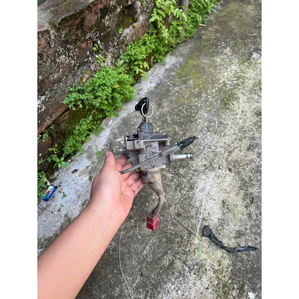 Cụm ổ khoá  xe yamaha cygnus x fi125(hàng zin tháo xe)