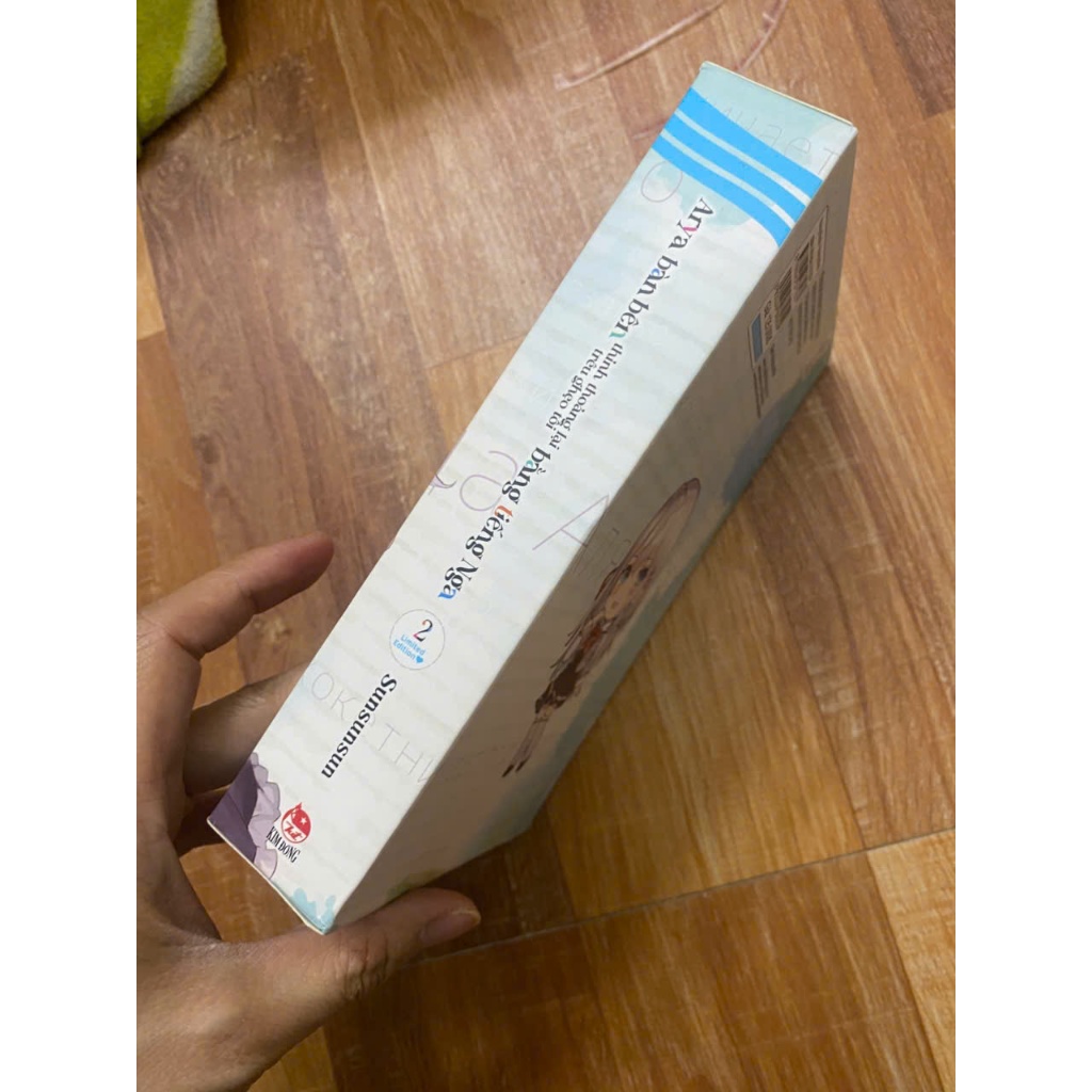 Boxset tập 2 Arya Bàn Bên Thỉnh Thoảng Lại Trêu Ghẹo Tôi Bằng Tiếng Nga chỉ có box và manga