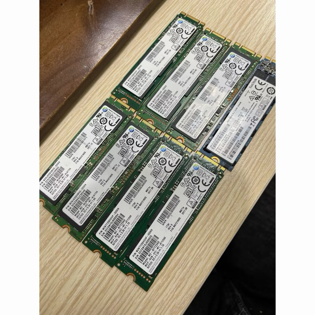 Ổ cứng Ssd M2 sata 256Gb tháo máy