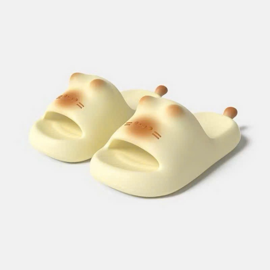 Dép đi trong nhà hình mèo Caramel còn được gọi là dép mèo Chikoku