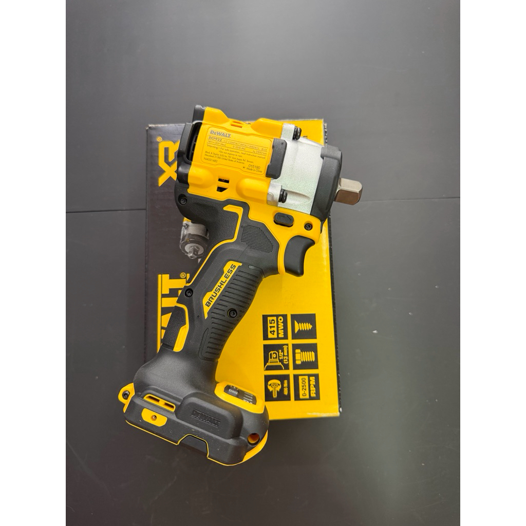 Bu lông Dewalt DCF922 mới bảo hành chính hãng