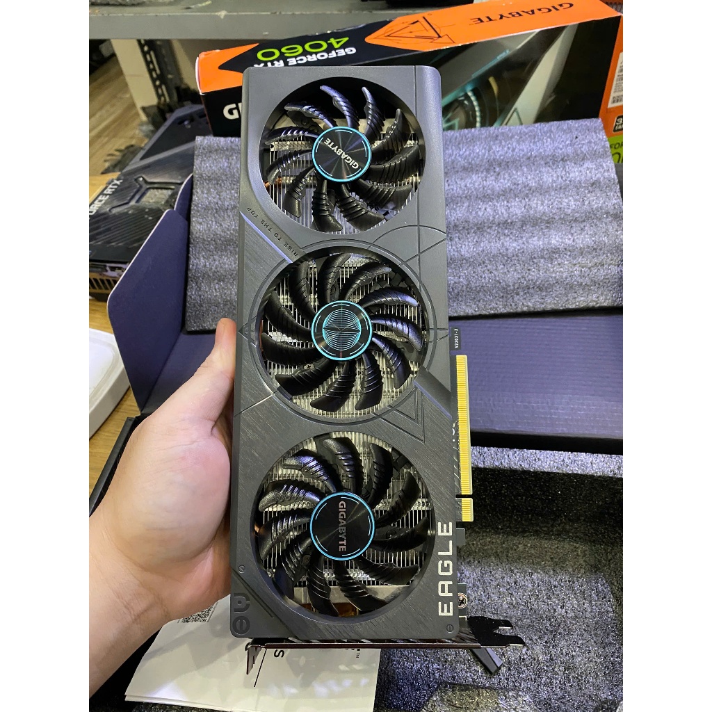 VGA Gigabyte GeForce RTX 4060 Eagle OC 8GB Fullbox trùng serial