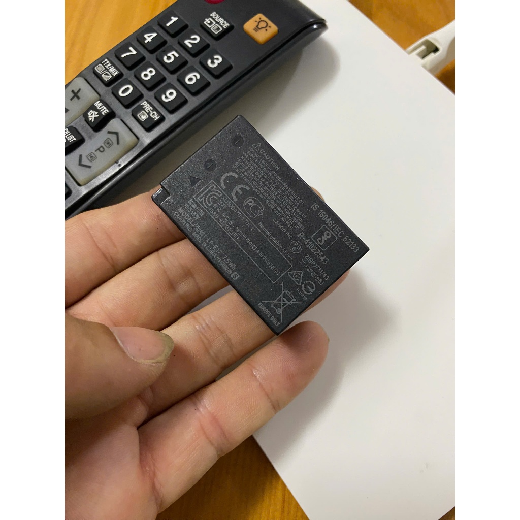 Pin Canon LP-E17 cũ  zin chính hãng bóc máy Còn mới Tốt