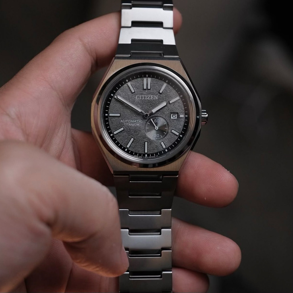 Đồng hồ nam dây thép Citizen Zenshin Automatic Super Titanium Small Second NJ0180-80H