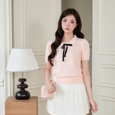 DELIZ - Áo len nữ cổ sen phối nơ dệt đục lỗ thoáng khí kết hợp họa tiết hoa dễ thương DELIZ PL308 | BigBuy360 - bigbuy360.vn