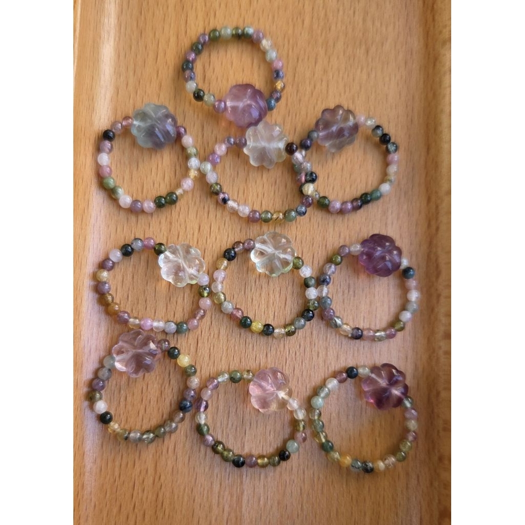 Nhẫn hạt tourmaline mix bông hoa 4 lá đá  flourite