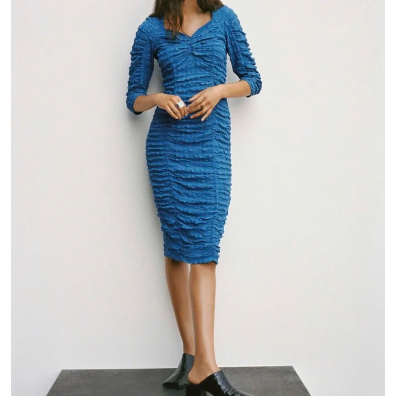 C76 Đầm Za Textured Dress màu xanh dương