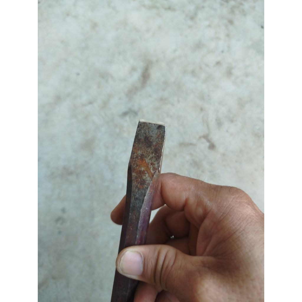 Đục mũi dẹp TRADE MARK 16mm