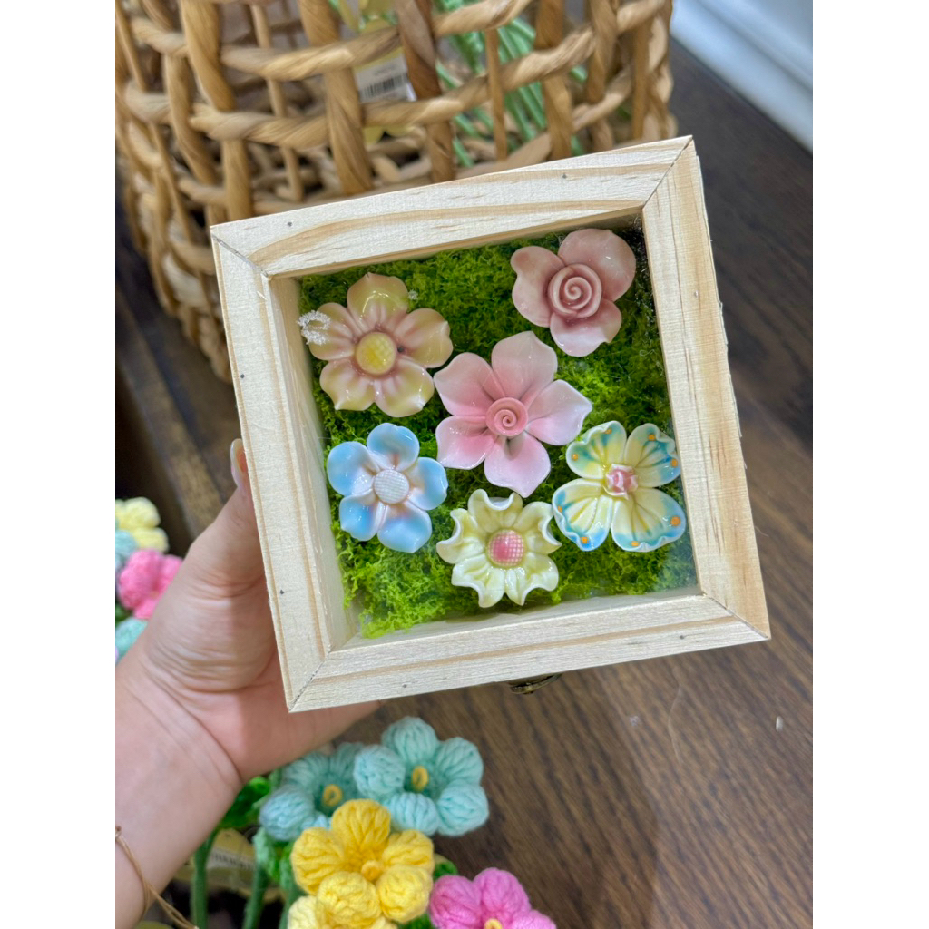 | AIMÉE & OHLALA GIFT SHOP | HỘP GỖ HOA GỐM SỨ SIZE MINI (CẦN NOTE LÊN MẶT HỘP VUI LÒNG NHẮN SHOP)