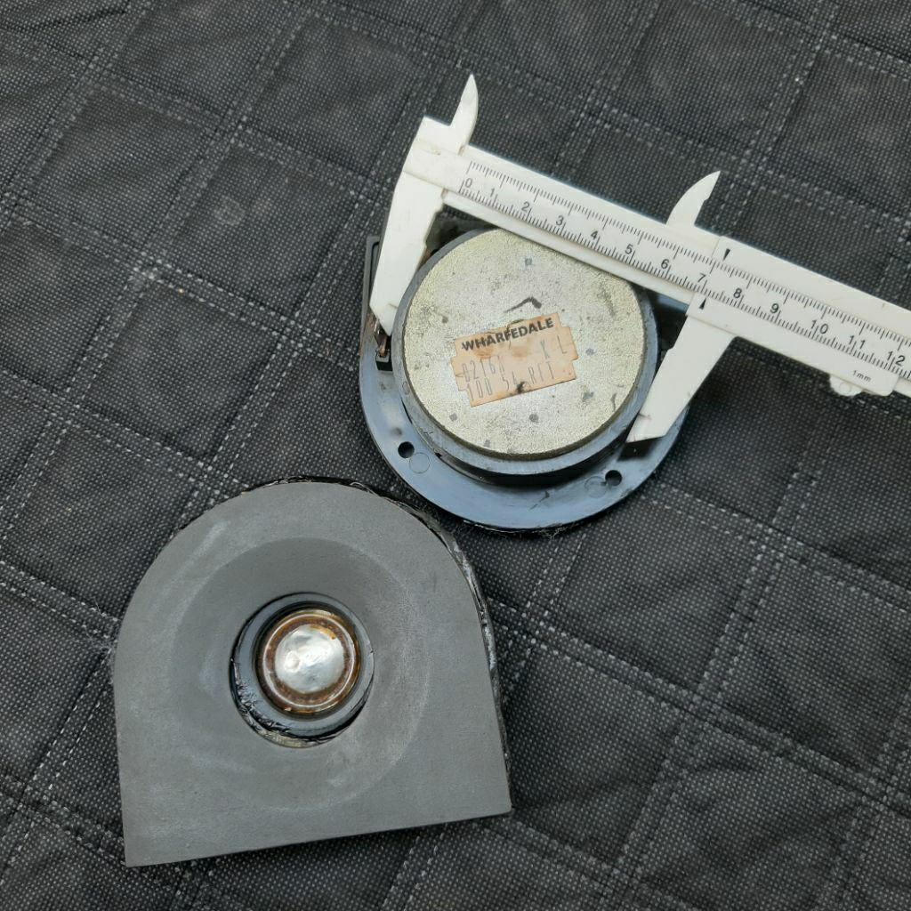 giá 2 loa treble Wharfedale của Anh tháo thùng