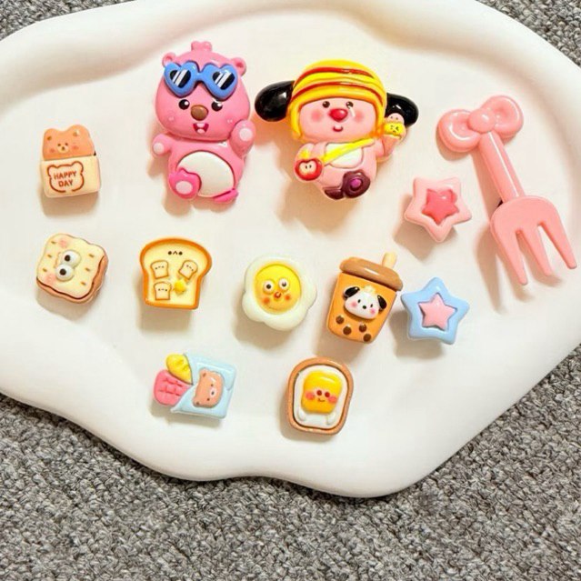 Set charm loppy chuyên dùng gắn dép cross dép sục có lỗ, set charm thiết kế 13 món