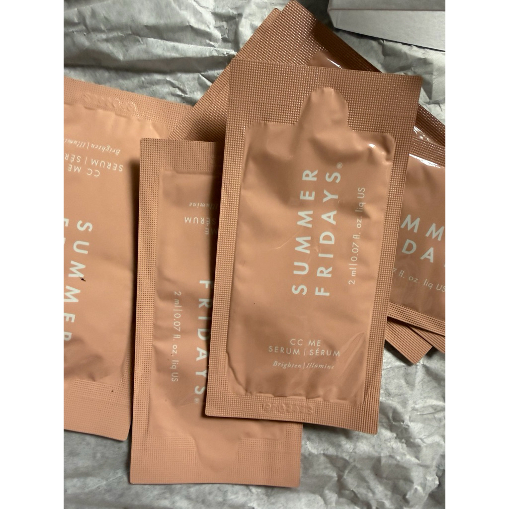 tinh chất dưỡng sáng da Summer Fridays CC Me Serum