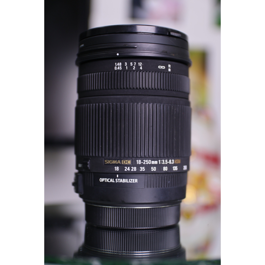 Lens Canon siêu đa dụng SIGMA AF 18-250mm F3.5-6.3 DC OS HSM ngàm efs (Thấu kính lớn bị mốc - Hỏng khẩu độ) - Lens máy ảnh