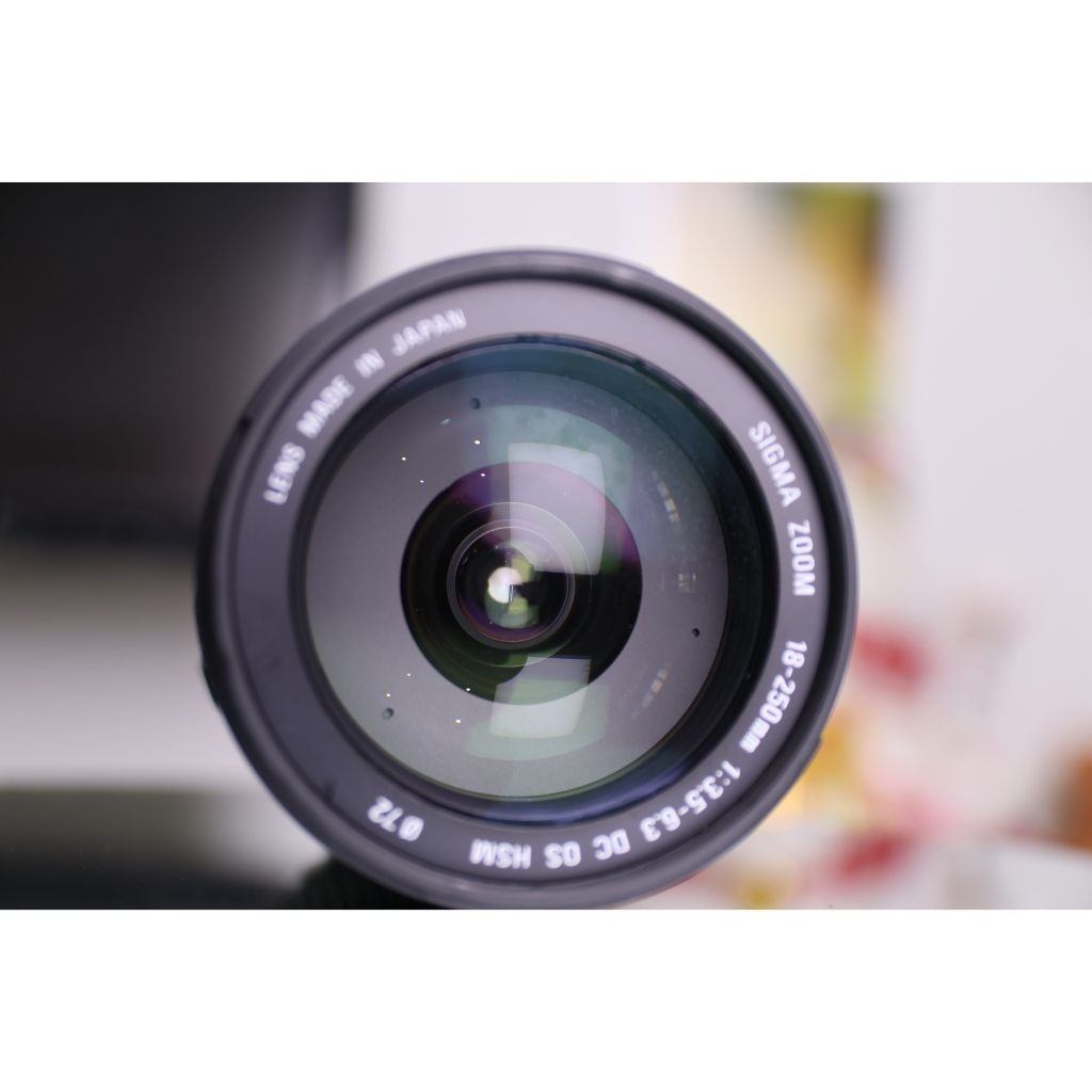 Lens Canon siêu đa dụng SIGMA AF 18-250mm F3.5-6.3 DC OS HSM ngàm efs (Thấu kính lớn bị mốc - Hỏng khẩu độ) - Lens máy ảnh