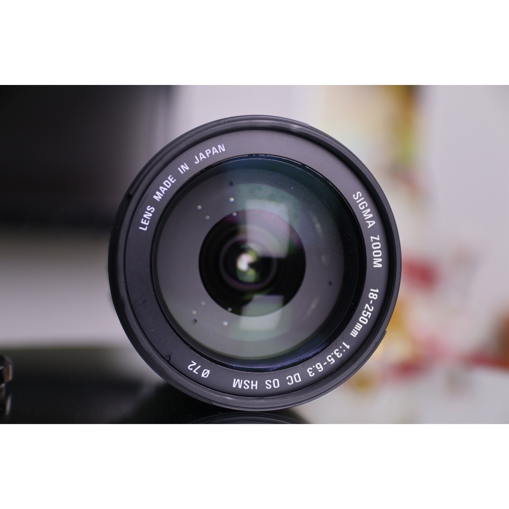 Lens Canon siêu đa dụng SIGMA AF 18-250mm F3.5-6.3 DC OS HSM ngàm efs (Thấu kính lớn bị mốc - Hỏng khẩu độ) - Lens máy ảnh