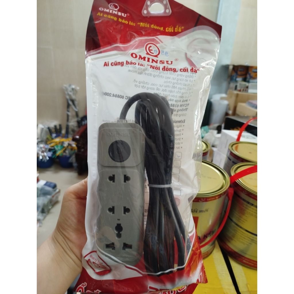 Ổ Cắm Điện Ominsu Chịu Tải Cao 2500W - Ổ Cắm Đa Năng, Vỏ Nhựa ABS bền