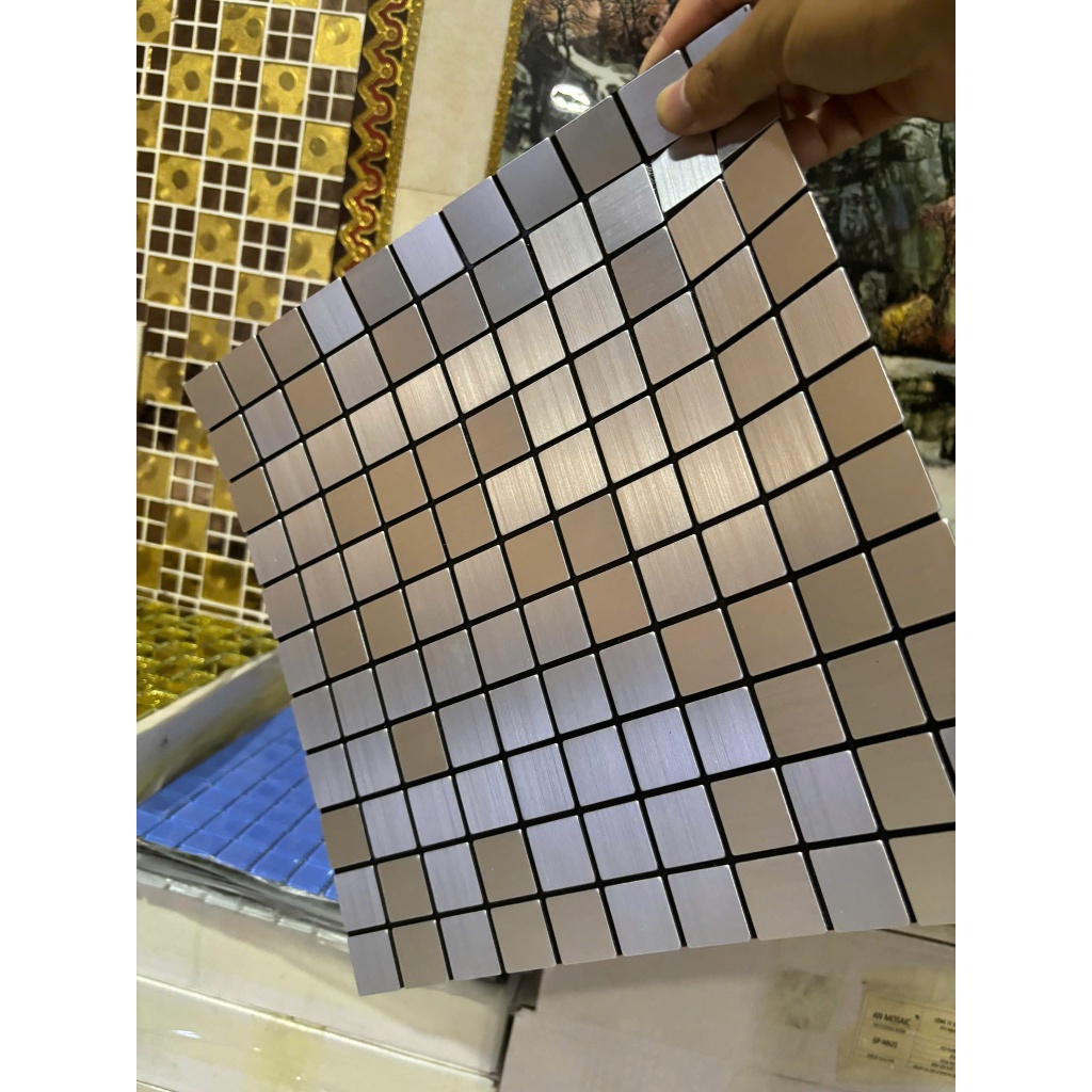 Miếng dán tường mosaic alu nhôm. Gạch mosaic nhôm alu sẵn keo dán. Tấm dán mosaic