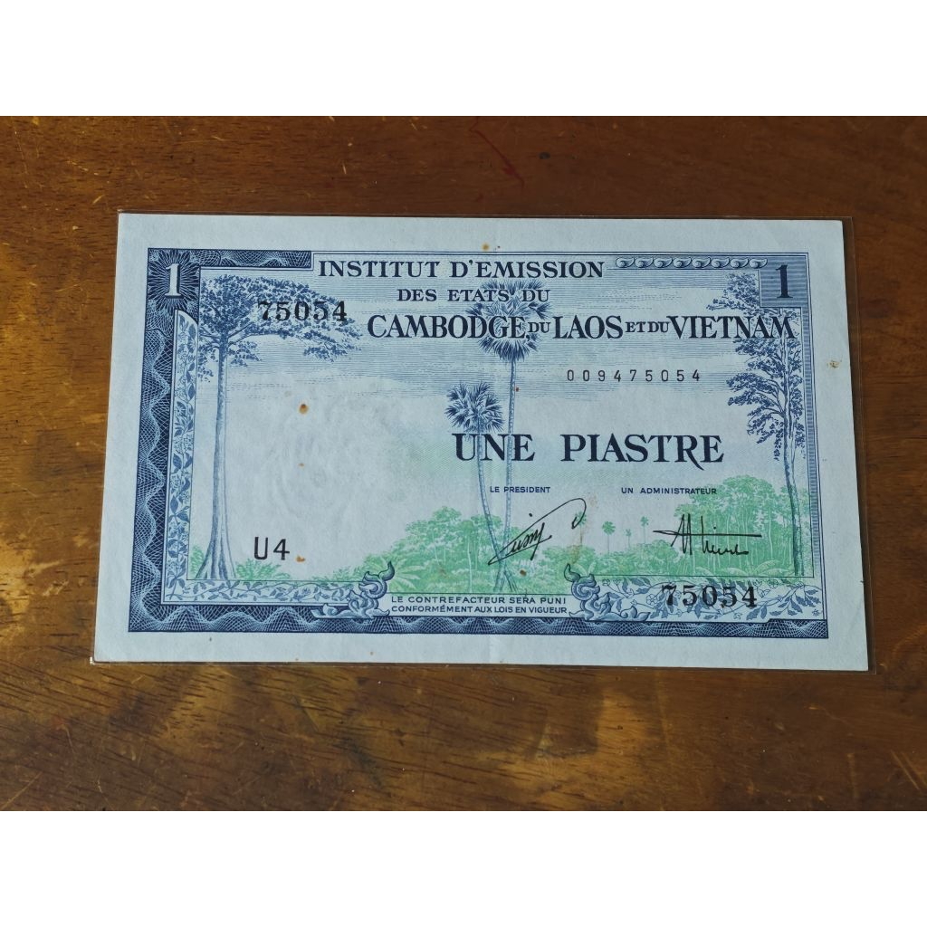 Sưu tầm Đông Dương xưa: 1 Piastre con lân - 1954. 2 chất lượng.