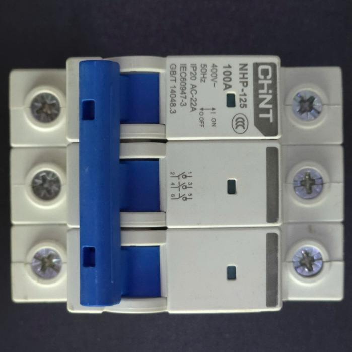 CB 3P 100A CHINT NHP-125 Gắn Tủ Điện - MCCB CHINT NHP-125 3P 100A CB Tổng 3 Pha Bảo Vệ Tủ Điện Inver