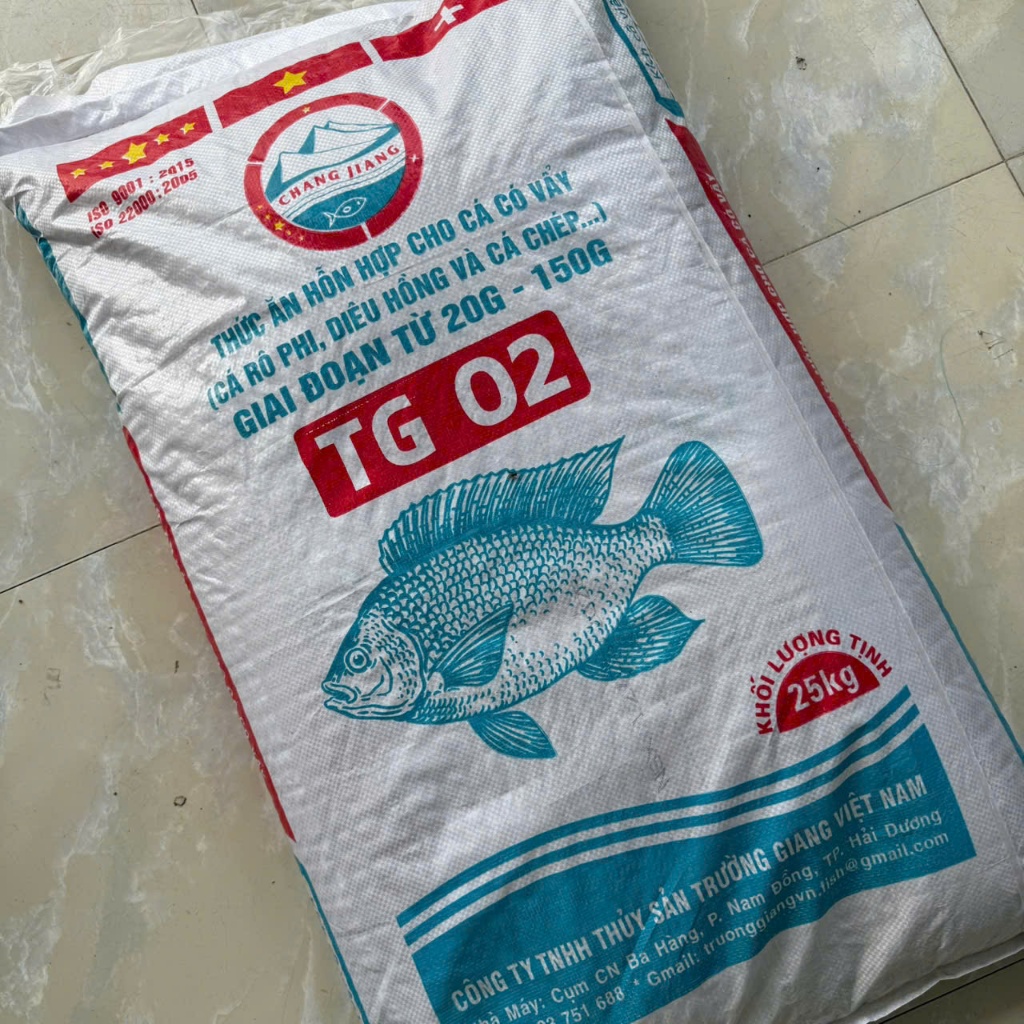 25KG Cám cá 35% đạm cho các loại cá rô cá trắm, cá chép, cảnh cá vàng, cá Koi,