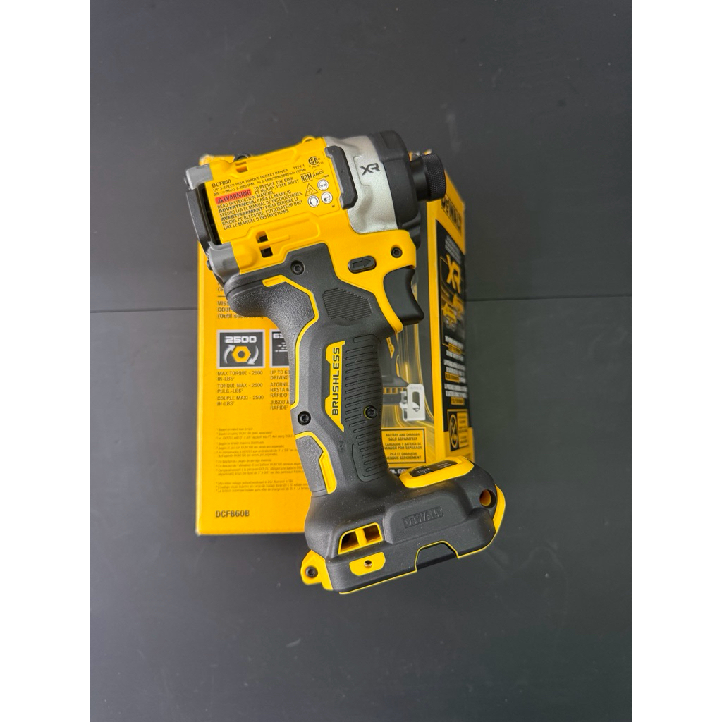 Dewalt DCF860 Mỹ mới 100%