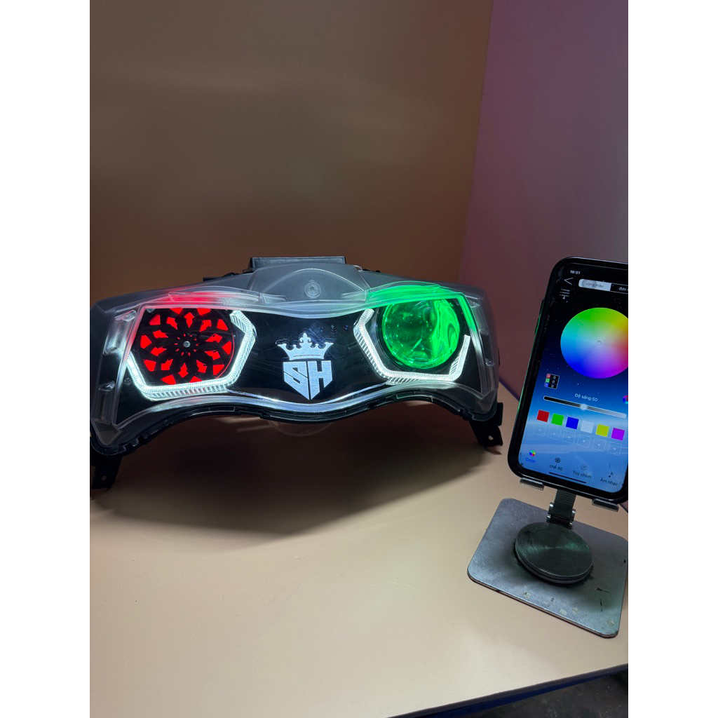 pha đèn sh đế đúc từ đời 2020-2025 độ bi e11+ vòng xoay 3D ngẫu nhiên chỉnh màu qua app