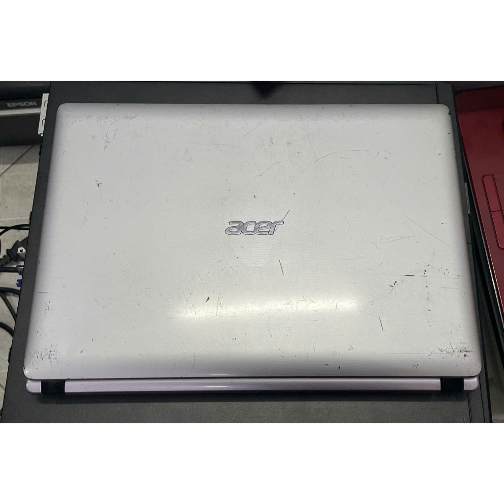 Laptop Acer Aspire 4752 (Core i3-2370M Ram 4g ổ 250g màn 14.0" pin 1-1.5h)