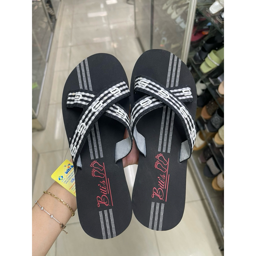 DÉP XỐP BITIS HAI QUAI CHÉO NỮ