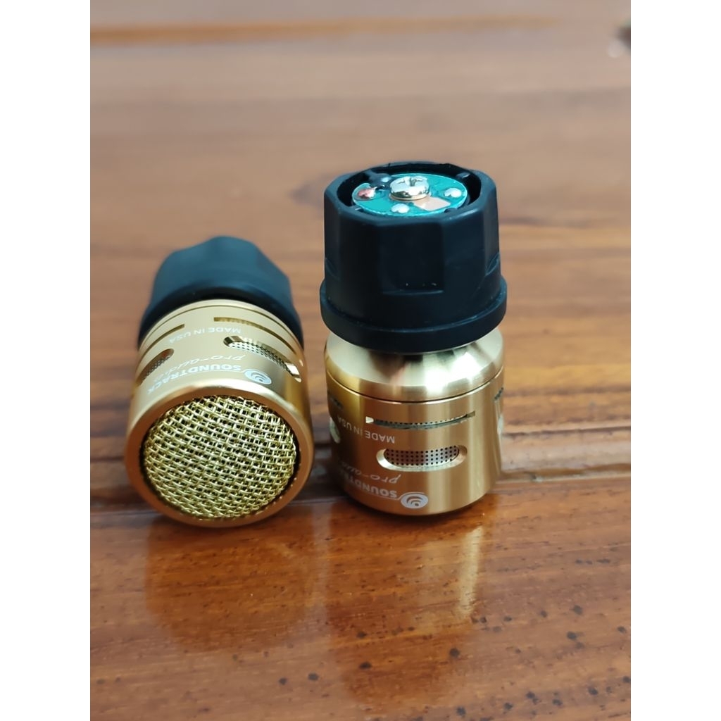 Củ mic Soundtrack pro700-usa,tiếng vang sạch và sáng tiếng (giá 1củ )