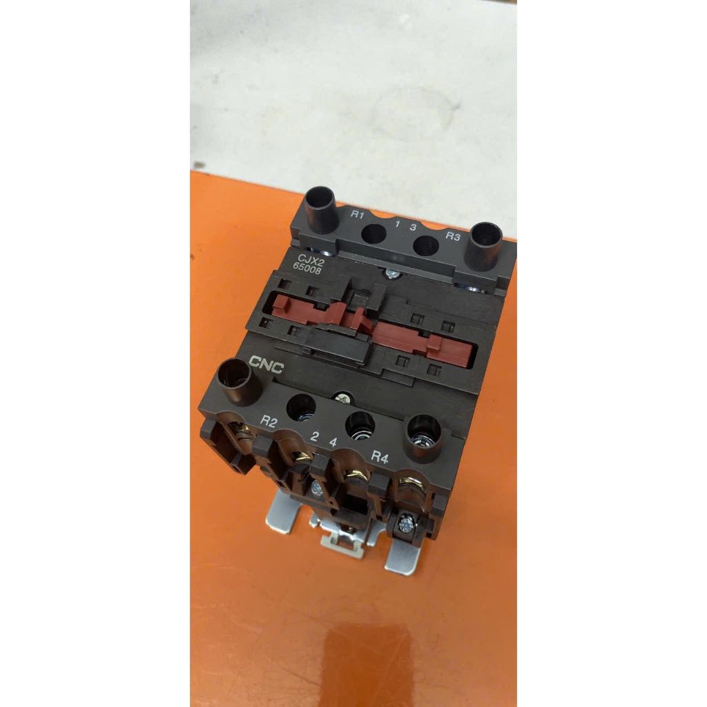(CNC) Công tắc tơ , NC1,CJX2-6508 có 4 cực động lực 2NO +2NC, điện áp ĐK 380,220,48 V dùng chuyển đổ