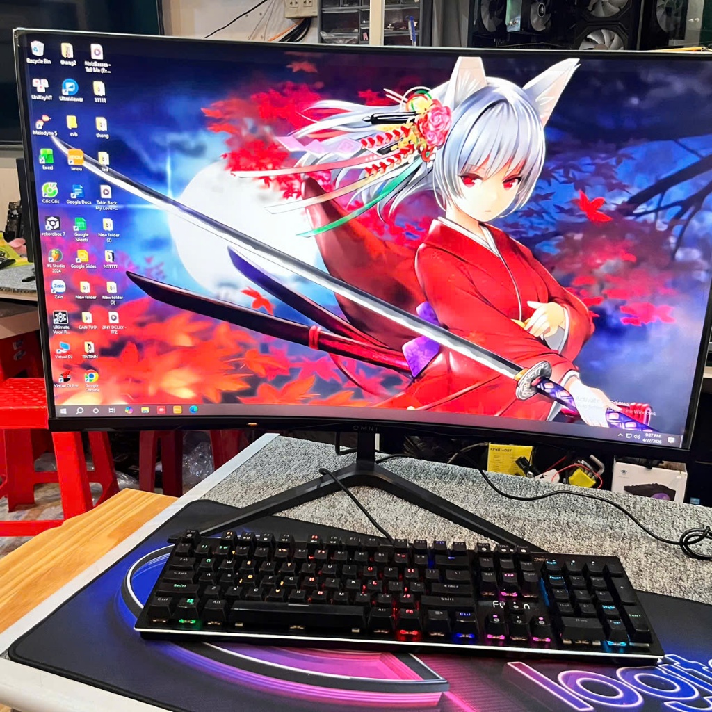 Màn hình Gaming Viewsonic VX3219-PC-MHD | 32 inch, FHD, 240Hz, VA