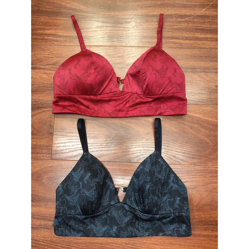 Bra Victoria's hoạ tiết ngựa