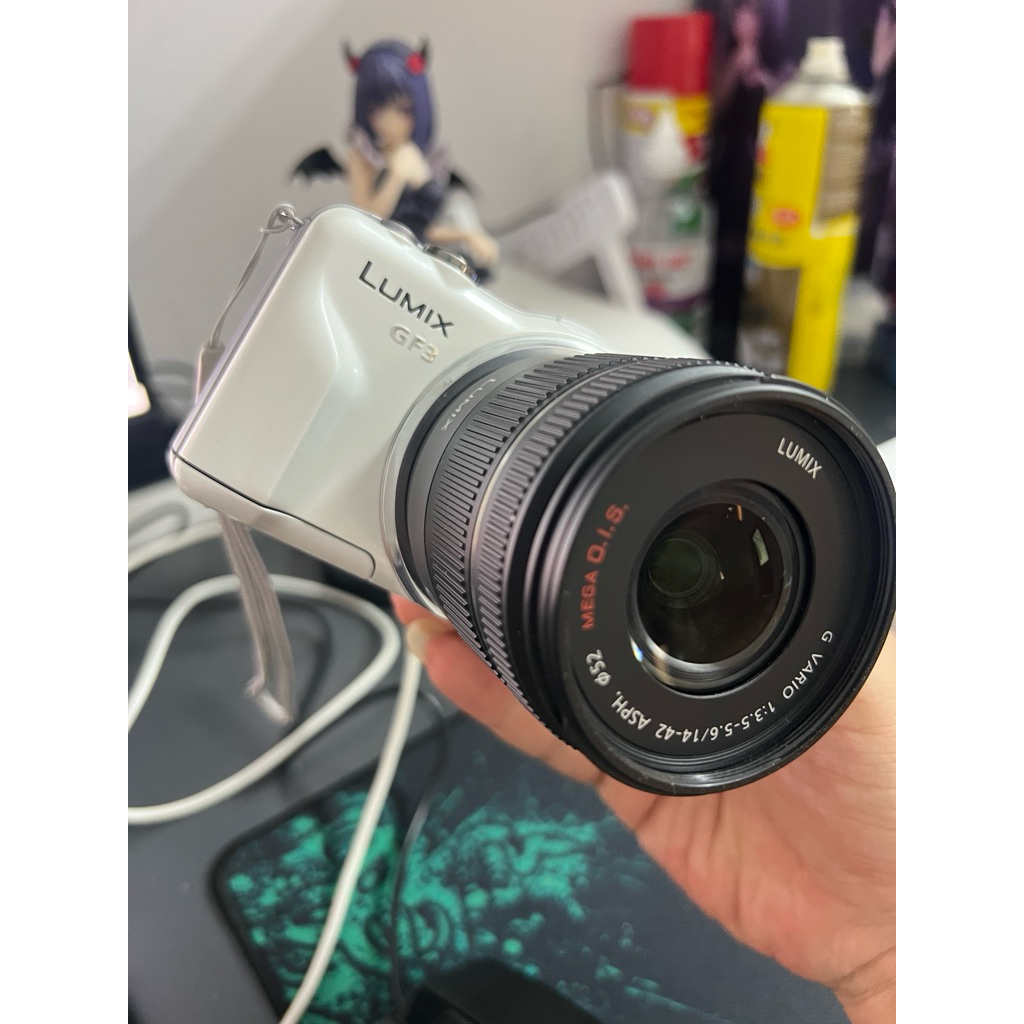 Panasonic LUMIX GF3 + lens 14-42mm | Mirrorless nhỏ nhẹ | Màu ảnh Lumix đặc trưng