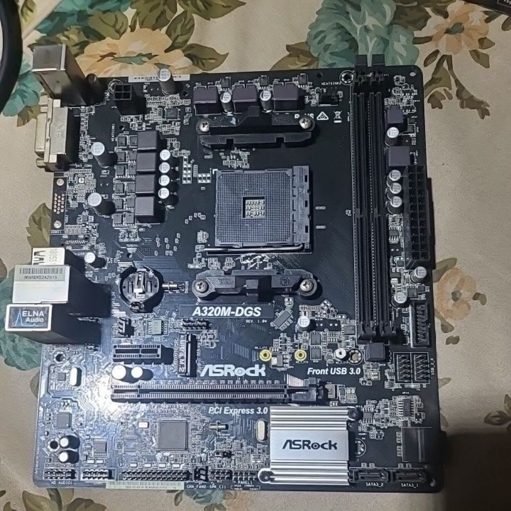 main AMD socket AM4 asrock a320m-dgs có fe và tặng vỏ hộp như hình, chính hãng tin học ngôi sao