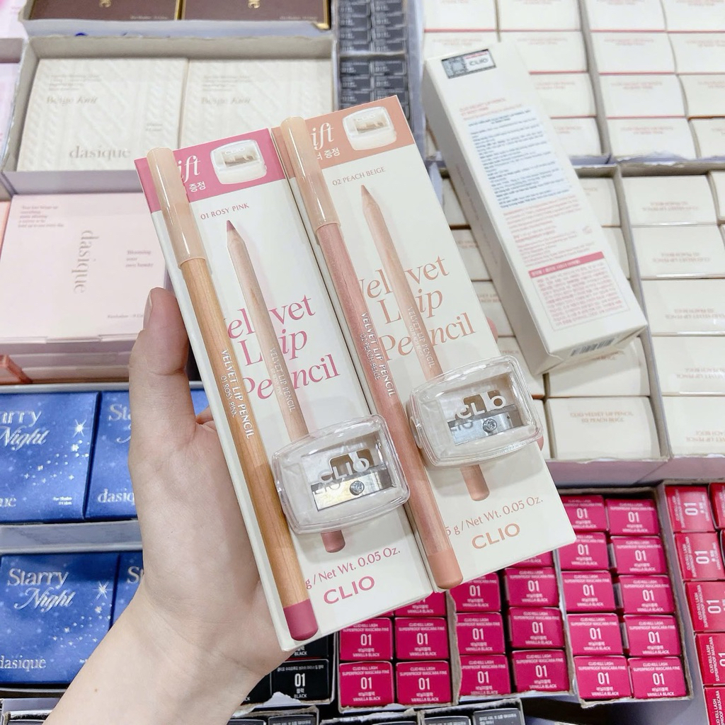 [SẴN 02] CHÌ VIỀN MÔI CLIO VELVET LIP PENCIL #02 PEACH BEIGE