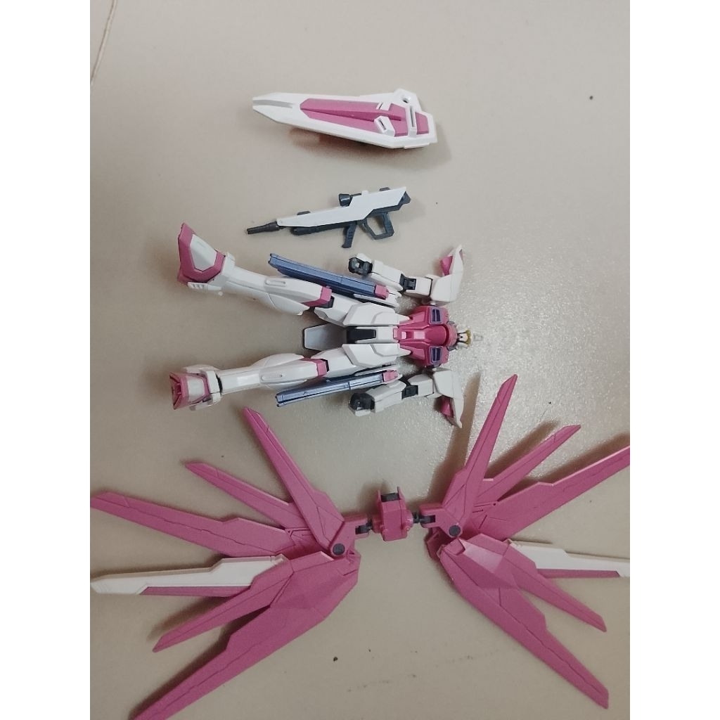 xác mô hình hg gundam hơi tàn
