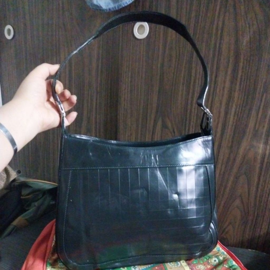 túi đeo vai da thật hiu Marie Claire xịn sò si Nhật size 28x23x9