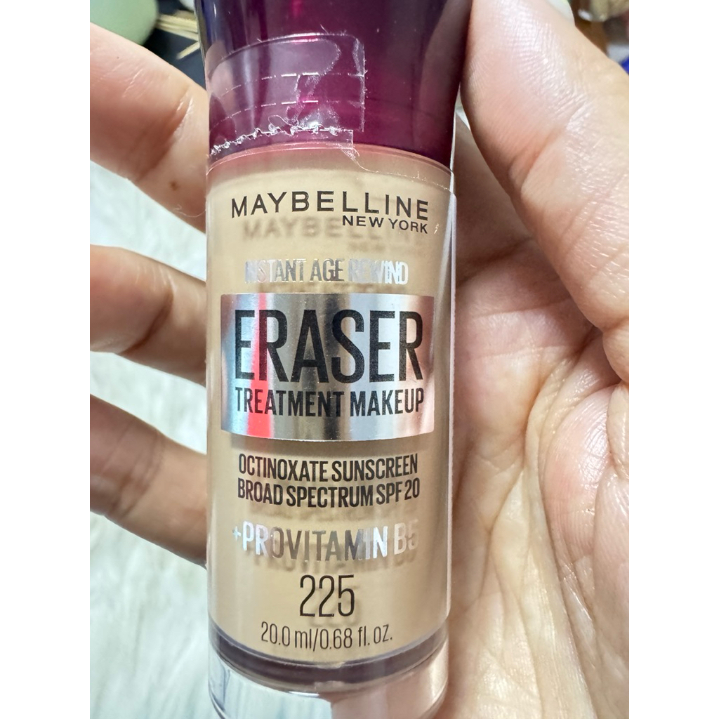 (Xách tay Mĩ) Kem nền,che khuyết điểm  Maybelline Instant Age Rewind Eraser với SPF 20 và dưỡng ẩm P