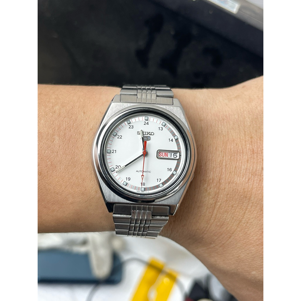 đồng hồ seiko 5 cơ tự động lộ máy