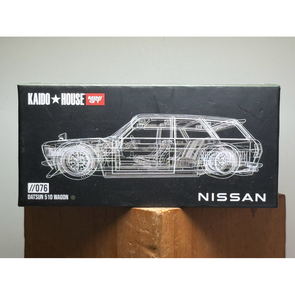 Xe mô hình tỷ lệ 1/64 mô phỏng ô tô Kaido House 076 Datsun 510 Wagon (đã qua sử dụng) - KentNgoShop