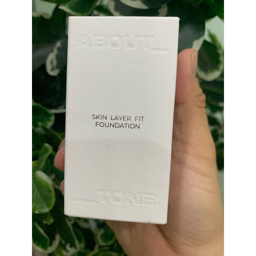 Kem Nền CHE PHỦ TỐT CHO LỚP NỀN MỊN MÀNG ABOUT TONE Skin Layer Fit Foundation 30ml HÀN QUỐC
