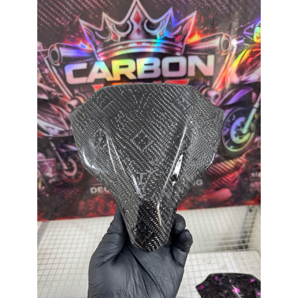 Mão AB lên carbon Fiber