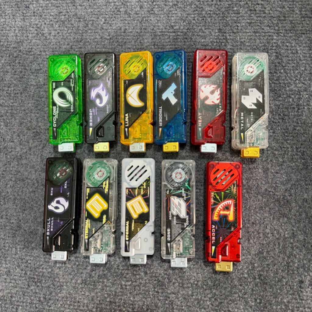 Lẻ Memory Kamen Rider W Bootleg