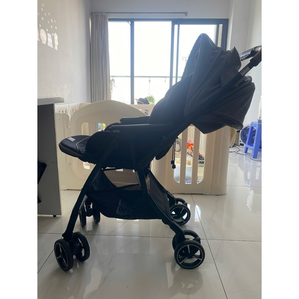 Xe đẩy hai chiều Joie SMA Baggi 4WD Drift Carbon