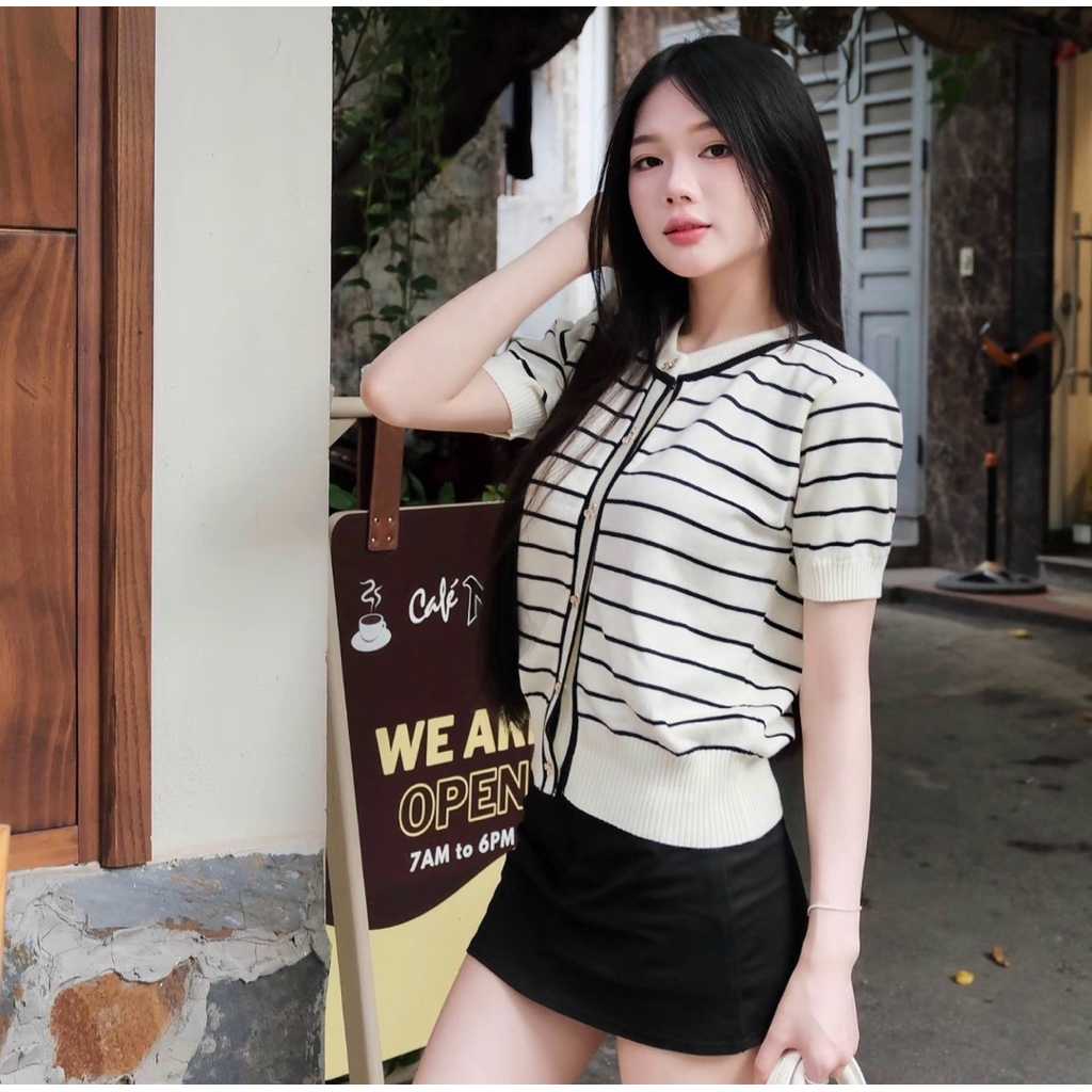 (BST hè HTIQUE) DEAL mở bán Áo len kẻ ngang cúc nơ siêu sang chảnh, Áo len nhẹ nhàng nữ tính HT21