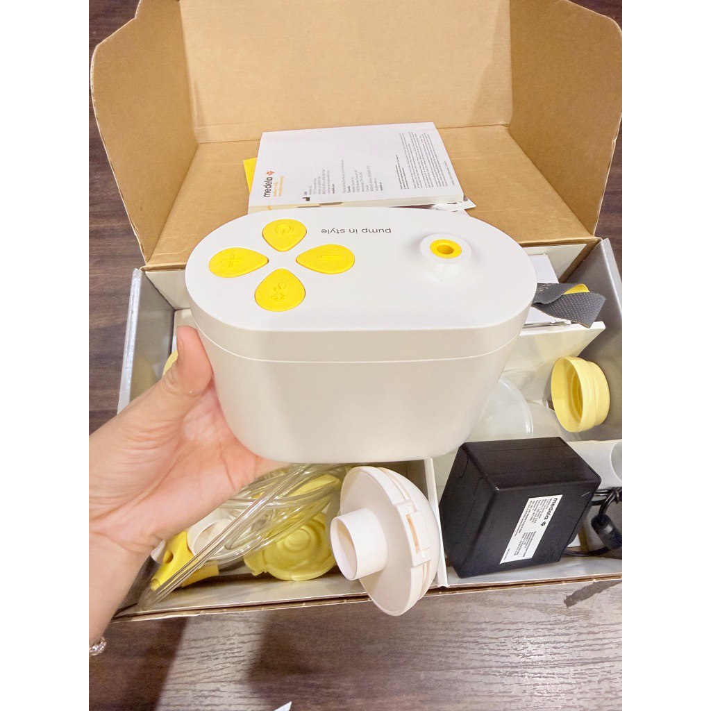 Pass Máy hút sữa Medela Pump In Style 99%